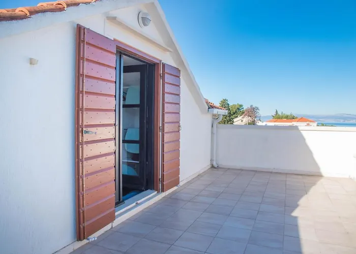 With A Parking Space Postira, Brac - 6049 Appartement