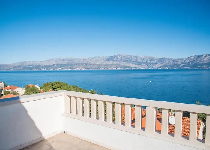 Appartement With A Parking Space Postira, Brac - 6049