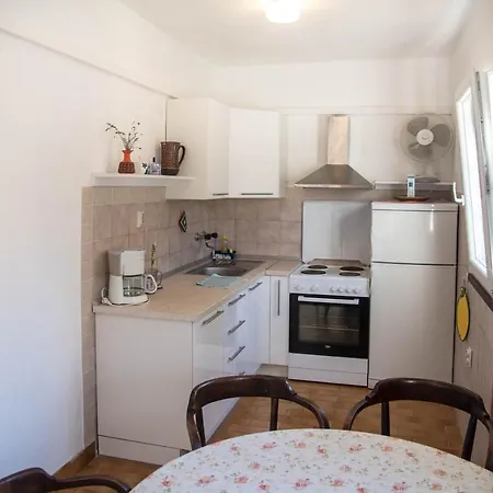 Apartman With A Parking Space Postira, Brac - 6049 Postira